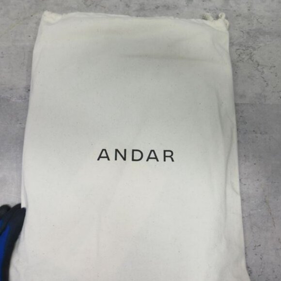 Andar Genuine Leather laptop case suitable for 14 inch laptop, iPad or tablet - Picture 6 of 8